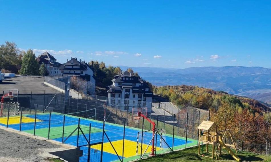 Panorama Apartments In Milmari Resort コパオニク エクステリア 写真